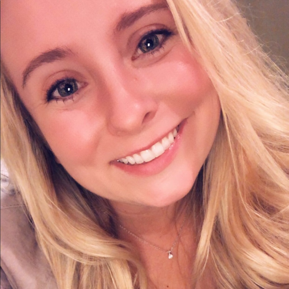 Meet your Posher, Brandi